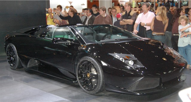 Es gibt von Lamborghini heute zwei Grundmodelle Einmal der neuere Gallardo