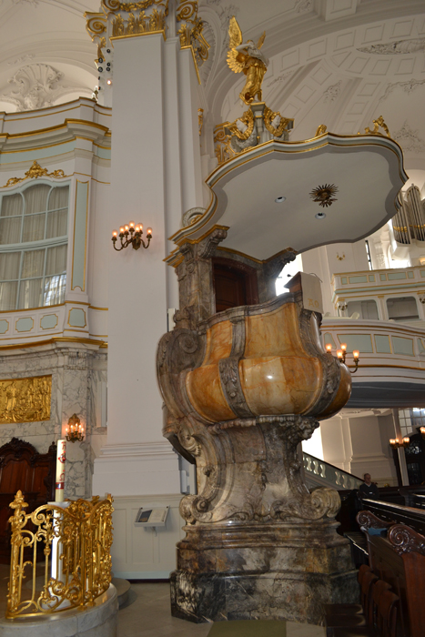 Sankt Michaelis Fotos innen 2 MedienwerkstattWissen © 20062021