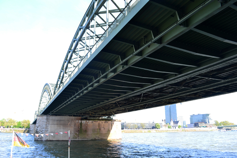 Hohenzollernbrücke Fotos 2 MedienwerkstattWissen © 20062025