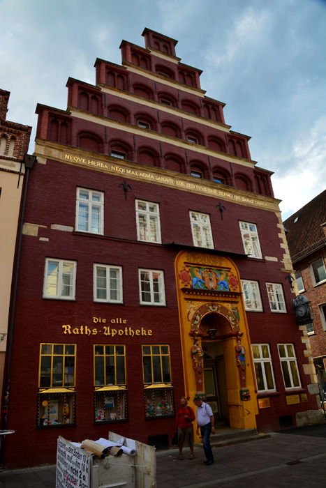 Alte Raths-Apotheke - Medienwerkstatt-Wissen © 2006-2024 Medienwerkstatt